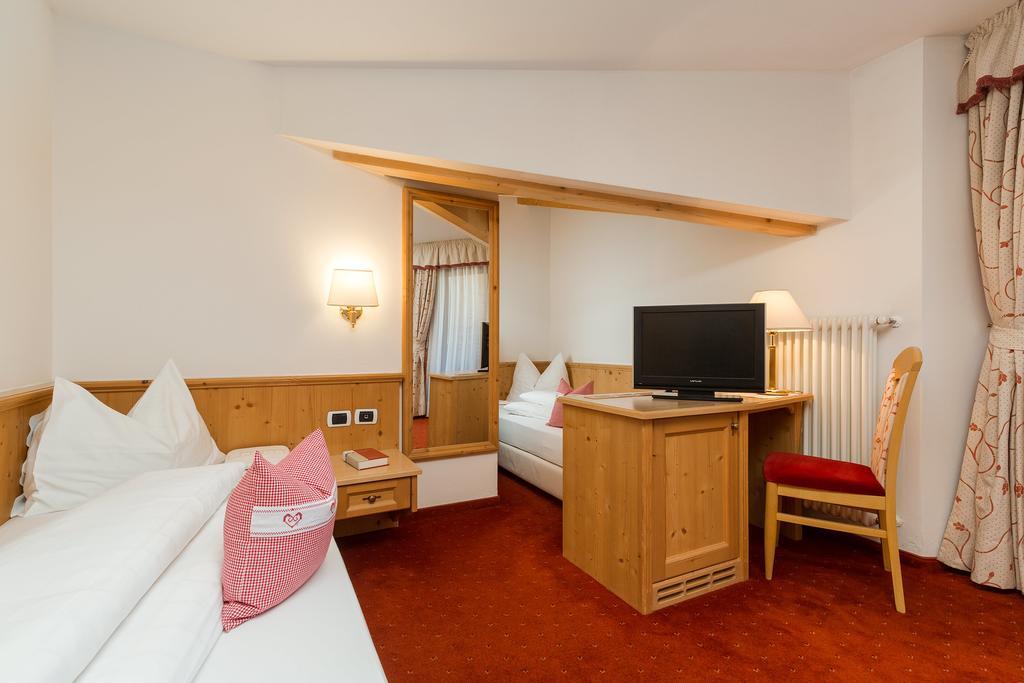 Hotel Bel Sit Корвара-ин-Бадия Экстерьер фото