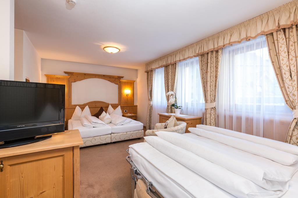 Hotel Bel Sit Корвара-ин-Бадия Экстерьер фото